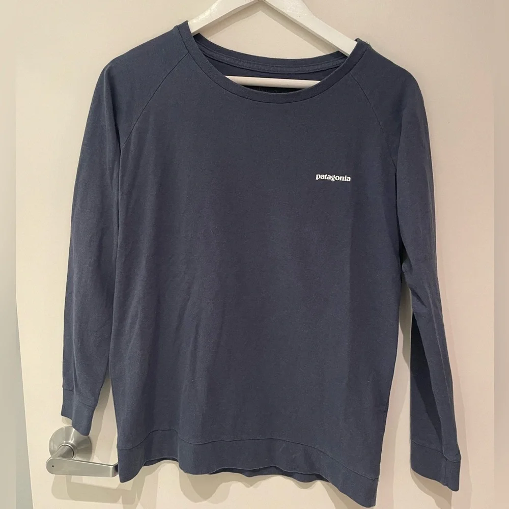 Women’s Patagonia Logo Long Sleeve - Picture 3 of 5